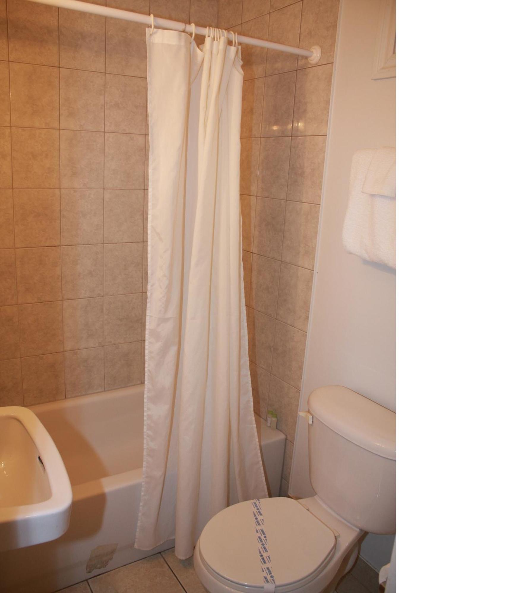 Grand Motel Saint-Hubert Longueuil Pokoj fotografie