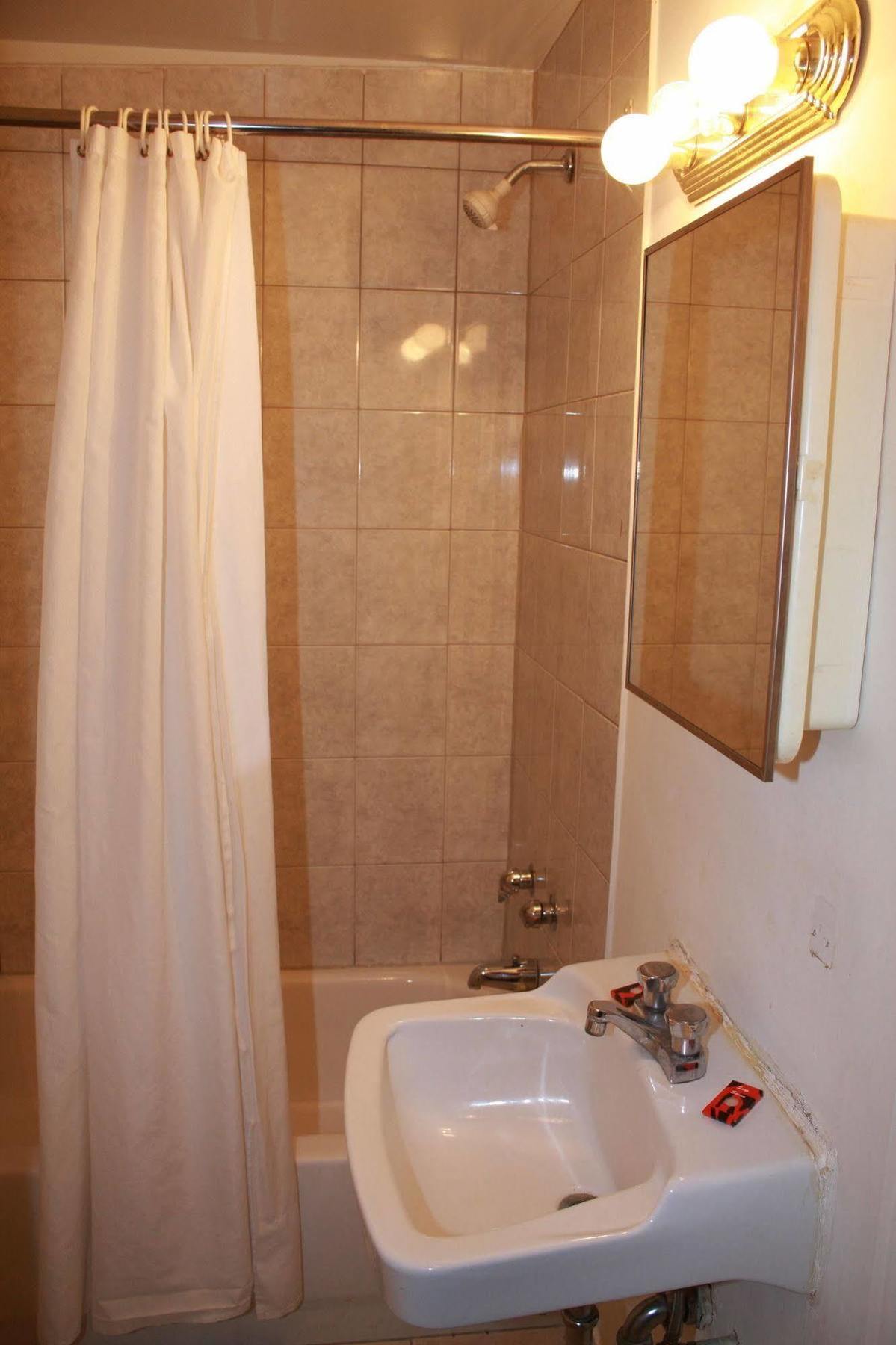 Grand Motel Saint-Hubert Longueuil Exteriér fotografie