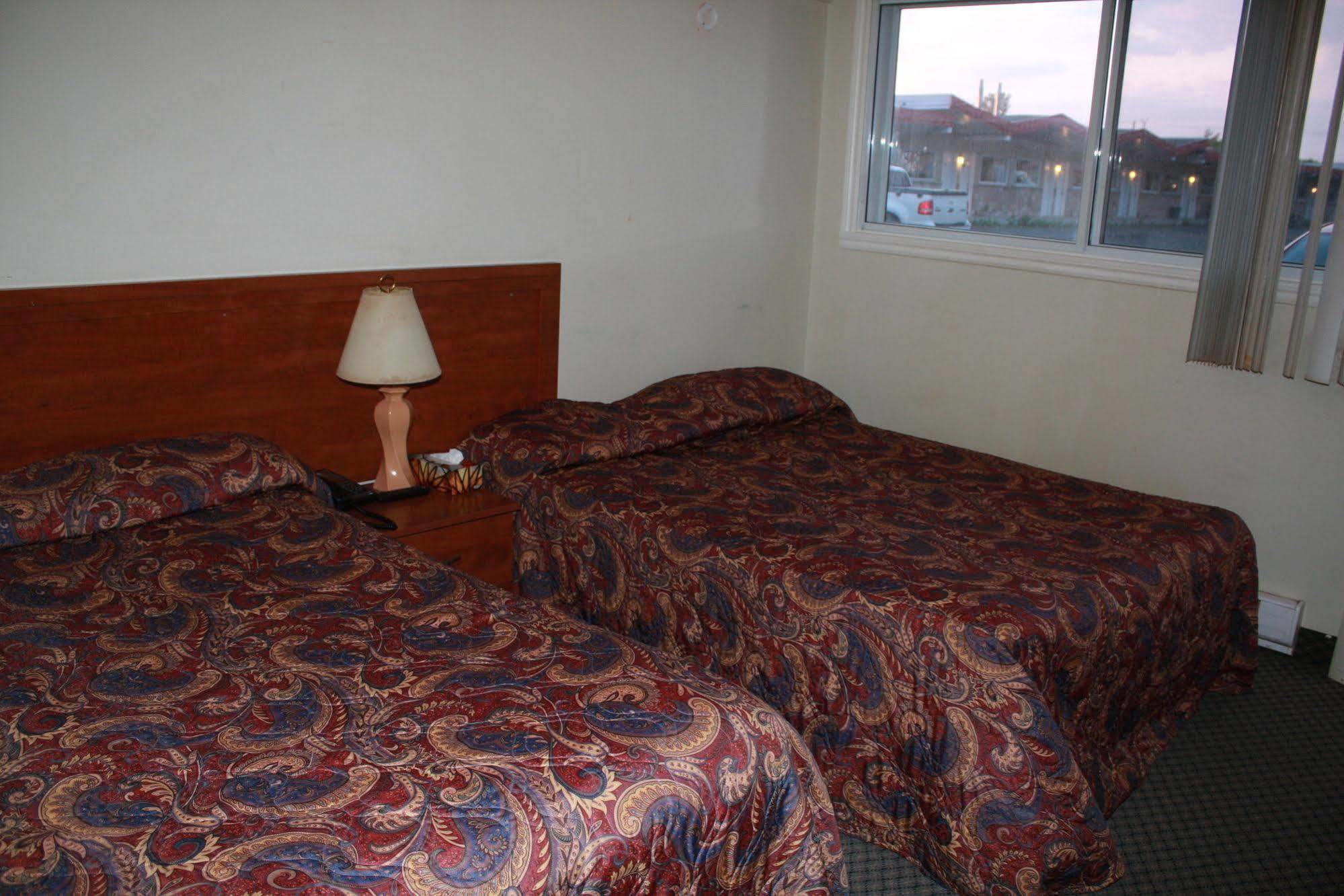 Grand Motel Saint-Hubert Longueuil Exteriér fotografie